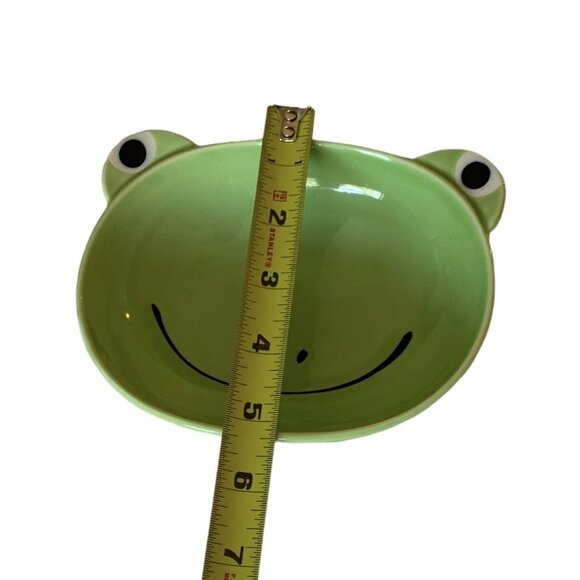 WALT DISNEY WORLD EPCOT JAPAN PAVILION Set 2 PIG and FROG FACE BOWLS - Picture 7 of 9